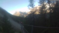 Archiv Foto Webcam Grächen: Charles Kuonen Hängebrücke 08:00