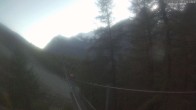 Archiv Foto Webcam Grächen: Charles Kuonen Hängebrücke 17:00
