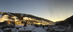 Archiv Foto Webcam Blick über Saalbach vom Alpinresort 07:00