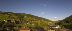 Archiv Foto Webcam Blick über Saalbach vom Alpinresort 17:00