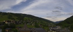 Archiv Foto Webcam Blick über Saalbach vom Alpinresort 17:00