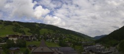 Archiv Foto Webcam Blick über Saalbach vom Alpinresort 13:00