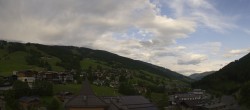 Archiv Foto Webcam Blick über Saalbach vom Alpinresort 17:00