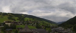 Archiv Foto Webcam Blick über Saalbach vom Alpinresort 13:00