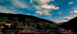 Archiv Foto Webcam Blick über Saalbach vom Alpinresort 13:00