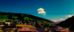 Archiv Foto Webcam Blick über Saalbach vom Alpinresort 13:00