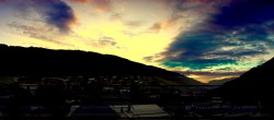 Archiv Foto Webcam Blick über Saalbach vom Alpinresort 05:00