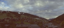 Archiv Foto Webcam Blick über Saalbach vom Alpinresort 07:00