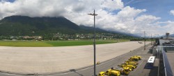 Archived image Webcam Airport Innsbruck Panorama 06:00