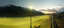 Archived image Webcam Airport Innsbruck Panorama 05:00