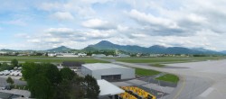 Archiv Foto Webcam Flughafen Salzburg 15:00