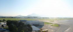 Archived image Webcam Salzburg Airport Panorama 07:00