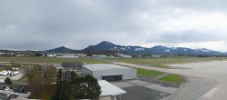 Archived image Webcam Salzburg Airport Panorama 09:00