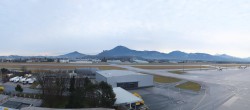 Archived image Webcam Salzburg Airport Panorama 07:00