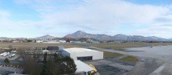 Archived image Webcam Salzburg Airport Panorama 13:00