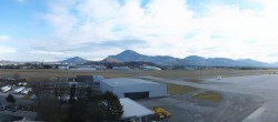 Archived image Webcam Salzburg Airport Panorama 09:00