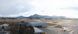 Archiv Foto Webcam Flughafen Salzburg 07:00