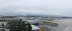 Archiv Foto Webcam Flughafen Salzburg 11:00