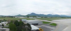 Archiv Foto Webcam Flughafen Salzburg 11:00