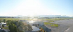 Archived image Webcam Salzburg Airport Panorama 06:00