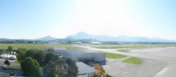 Archived image Webcam Salzburg Airport Panorama 07:00
