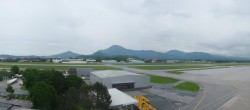 Archiv Foto Webcam Flughafen Salzburg 15:00