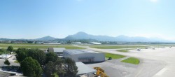 Archiv Foto Webcam Flughafen Salzburg 09:00