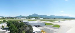 Archiv Foto Webcam Flughafen Salzburg 11:00