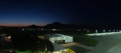Archiv Foto Webcam Flughafen Salzburg 03:00
