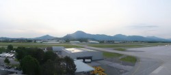 Archived image Webcam Salzburg Airport Panorama 05:00