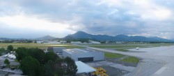 Archiv Foto Webcam Flughafen Salzburg 05:00