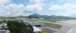 Archiv Foto Webcam Flughafen Salzburg 11:00