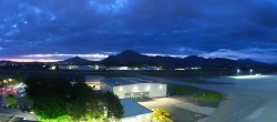 Archiv Foto Webcam Flughafen Salzburg 03:00