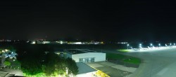 Archiv Foto Webcam Flughafen Salzburg 01:00