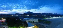 Archiv Foto Webcam Flughafen Salzburg 03:00