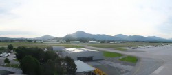 Archiv Foto Webcam Flughafen Salzburg 05:00