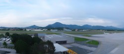 Archiv Foto Webcam Flughafen Salzburg 19:00