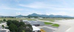 Archiv Foto Webcam Flughafen Salzburg 11:00