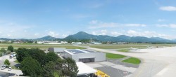 Archiv Foto Webcam Flughafen Salzburg 13:00
