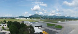 Archiv Foto Webcam Flughafen Salzburg 15:00