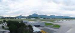 Archiv Foto Webcam Flughafen Salzburg 05:00