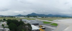 Archiv Foto Webcam Flughafen Salzburg 15:00