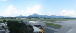 Archiv Foto Webcam Flughafen Salzburg 15:00