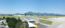 Archiv Foto Webcam Flughafen Salzburg 15:00
