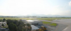 Archiv Foto Webcam Flughafen Salzburg 01:00