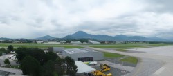 Archiv Foto Webcam Flughafen Salzburg 07:00