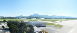 Archiv Foto Webcam Flughafen Salzburg 09:00