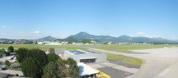 Archiv Foto Webcam Flughafen Salzburg 17:00