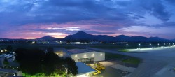 Archiv Foto Webcam Flughafen Salzburg 03:00