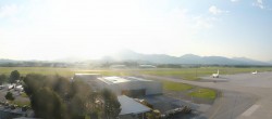 Archived image Webcam Salzburg Airport Panorama 05:00